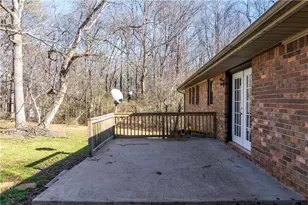 5825 Loire Dr, Cumming, GA 30040 - Photo 29