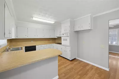 5825 Loire Drive, Cumming, GA 30040 - Photo 13