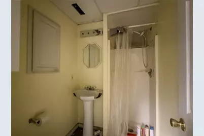 4736 Bridgewater Drive, Lilburn, GA 30047 - Photo 23