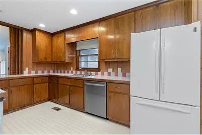 571 Greenvalley Drive, Winder, GA 30680 - Photo 17