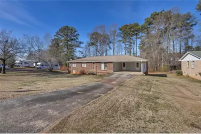 2075 Pinevale Drive NE, Marietta, GA 30066 - Photo 3