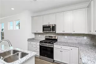 140 Trace Blf, Dawsonville, GA 30534 - Photo 3