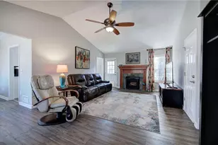 113 Amberwood Ln, Euharlee, GA 30145 - Photo 3