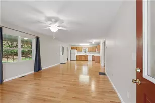 218 Eden Woods, Clarkesville, GA 30523 - Photo 3