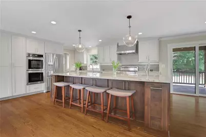 5077 Vernon Oaks Drive, Atlanta, GA 30338 - Photo 13