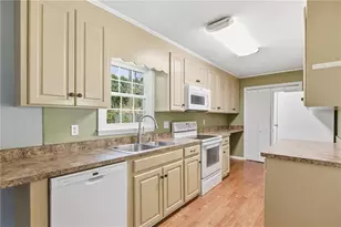 169 Short Ave, Cornelia, GA 30531 - Photo 9