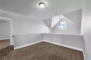 304 Red Cap Cir, Jefferson, GA 30549 - Photo 31