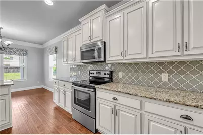 304 Red Cap Circle, Jefferson, GA 30549 - Photo 21