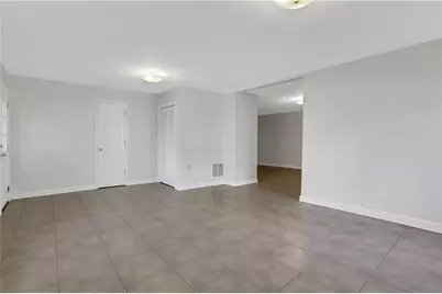 2405 Kimbrough Court, Sandy Springs, GA 30350 - Photo 37