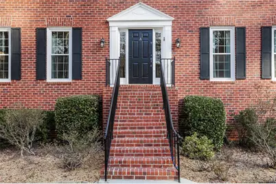 2405 Kimbrough Court, Sandy Springs, GA 30350 - Photo 11