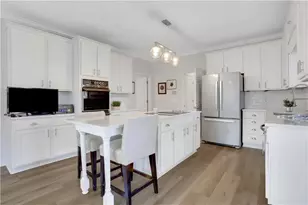 2405 Kimbrough Ct, Sandy Springs, GA 30350 - Photo 19