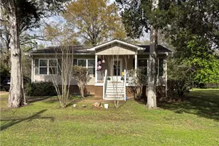 405 Crawfordville Rd, Union Point, GA 30669 - Photo 1
