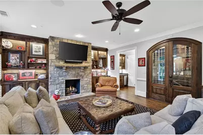 92 Old Ivy Road NE #7, Atlanta, GA 30342 - Photo 15