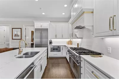 92 Old Ivy Road NE #7, Atlanta, GA 30342 - Photo 9