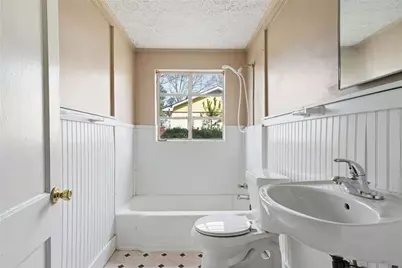 48 Horton Street, Winder, GA 30680 - Photo 9