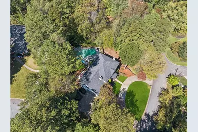 5460 E Idlewood Lane, Atlanta, GA 30327 - Photo 7