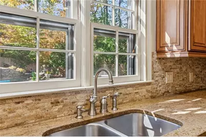 5460 E Idlewood Lane, Atlanta, GA 30327 - Photo 27