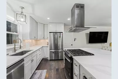 2409 Powers Ferry Drive SE, Marietta, GA 30067 - Photo 9