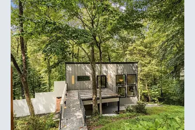 1153 Dawn View Lane, Atlanta, GA 30327 - Photo 5