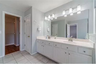 2160 Wynfield Point Drive, Buford, GA 30519 - Photo 9