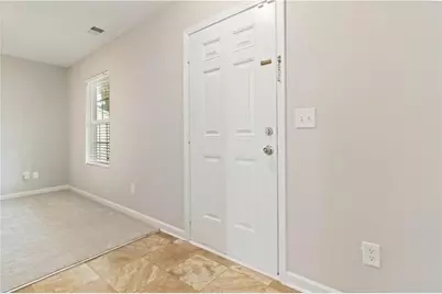 2877 S Hills, Riverdale, GA 30296 - Photo 5