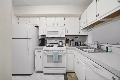 3001 Hawthorne Place SE, Smyrna, GA 30080 - Photo 13