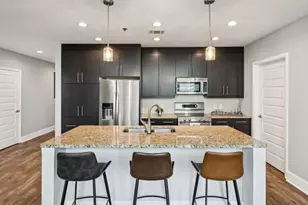 1080 Peachtree St NE, Atlanta, GA 30309 - Photo 15