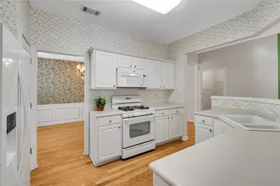 132 Churchcliff Drive, Woodstock, GA 30188 - Photo 19