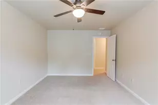 1727 Shire Village Dr, Sugar Hill, GA 30518 - Photo 29