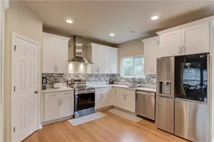 1727 Shire Village Dr, Sugar Hill, GA 30518 - Photo 3