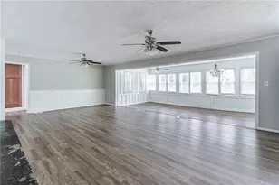 8035 Rockbridge Rd, Lithonia, GA 30058 - Photo 9