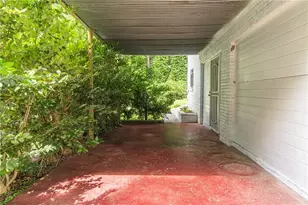 8035 Rockbridge Rd, Lithonia, GA 30058 - Photo 27