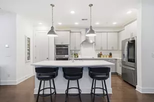 209 Floral Valley Dr, Woodstock, GA 30188 - Photo 3