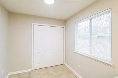 1050 Chapman Circle, Stone Mountain, GA 30088 - Photo 25