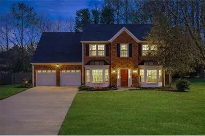 2152 Marne Glen NW, Kennesaw, GA 30152 - Photo 3