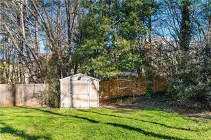 2152 Marne Glen NW, Kennesaw, GA 30152 - Photo 43