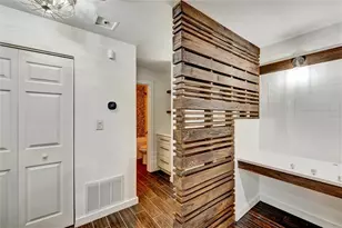 501 Granville Ct, Atlanta, GA 30328 - Photo 15