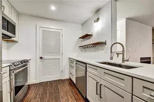 501 Granville Ct, Atlanta, GA 30328 - Photo 21