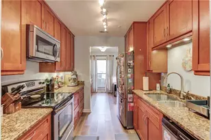 6392 Hawthorne Terrace, Peachtree Corners, GA 30092 - Photo 13