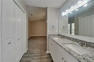 4901 Duncan Wood Dr, Duluth, GA 30096 - Photo 11