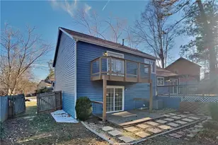 4901 Duncan Wood Dr, Duluth, GA 30096 - Photo 19