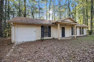 5774 Taffeta Ct, Lithonia, GA 30058 - Photo 1