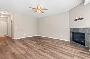 1010 Valley Rock Dr, Lithonia, GA 30058 - Photo 9