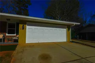 2671 Kings Circle, Lawrenceville, GA 30044 - Photo 13