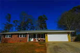 2671 Kings Circle, Lawrenceville, GA 30044 - Photo 3