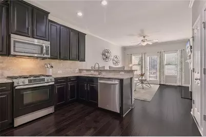 7315 Highland Bluff #12, Atlanta, GA 30328 - Photo 9