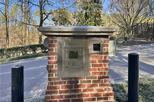 4252 River Green Dr NW, Atlanta, GA 30327 - Photo 29