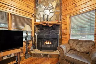 425 River Bend Ct, Ellijay, GA 30540 - Photo 11