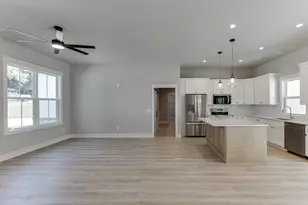 125 Rains Rd, Jefferson, GA 30549 - Photo 17