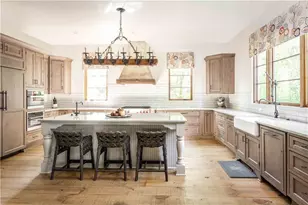 3118 W Roxboro Rd NE, Atlanta, GA 30324 - Photo 23